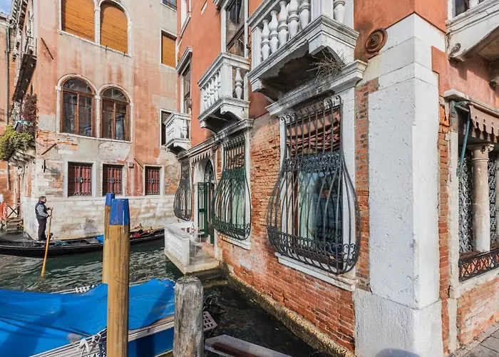 Ca' Giulia Grand Canal View Next To Rialto Bridge Apartmán