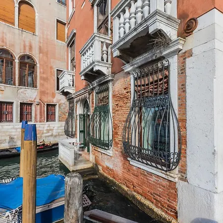 Ca' Giulia Grand Canal View Next To Rialto Bridge Apartament